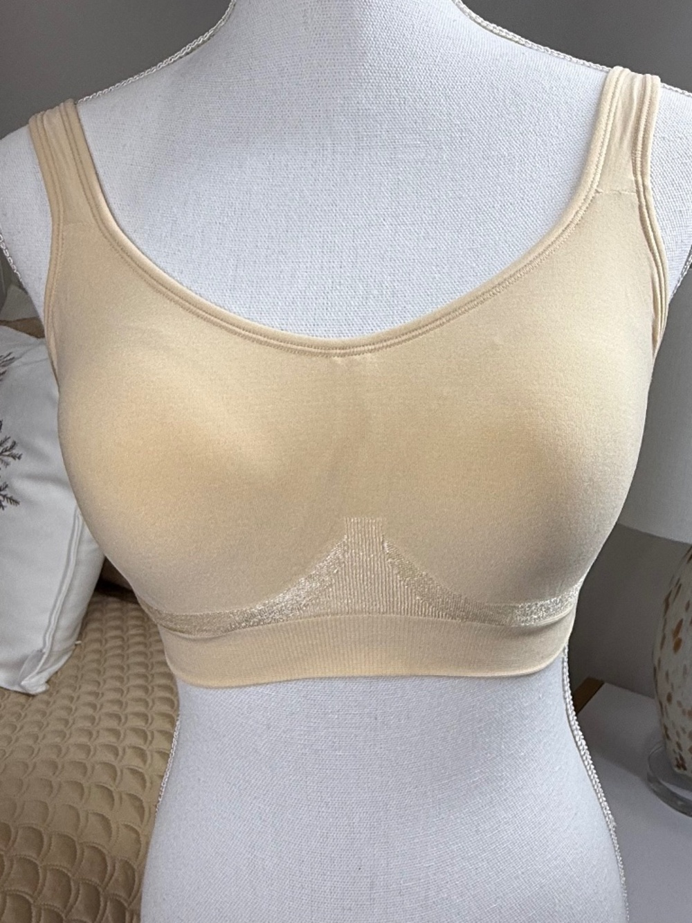 UnderOutfit 459 Comfort Shaping Bra Size M - Picture 5 of 12